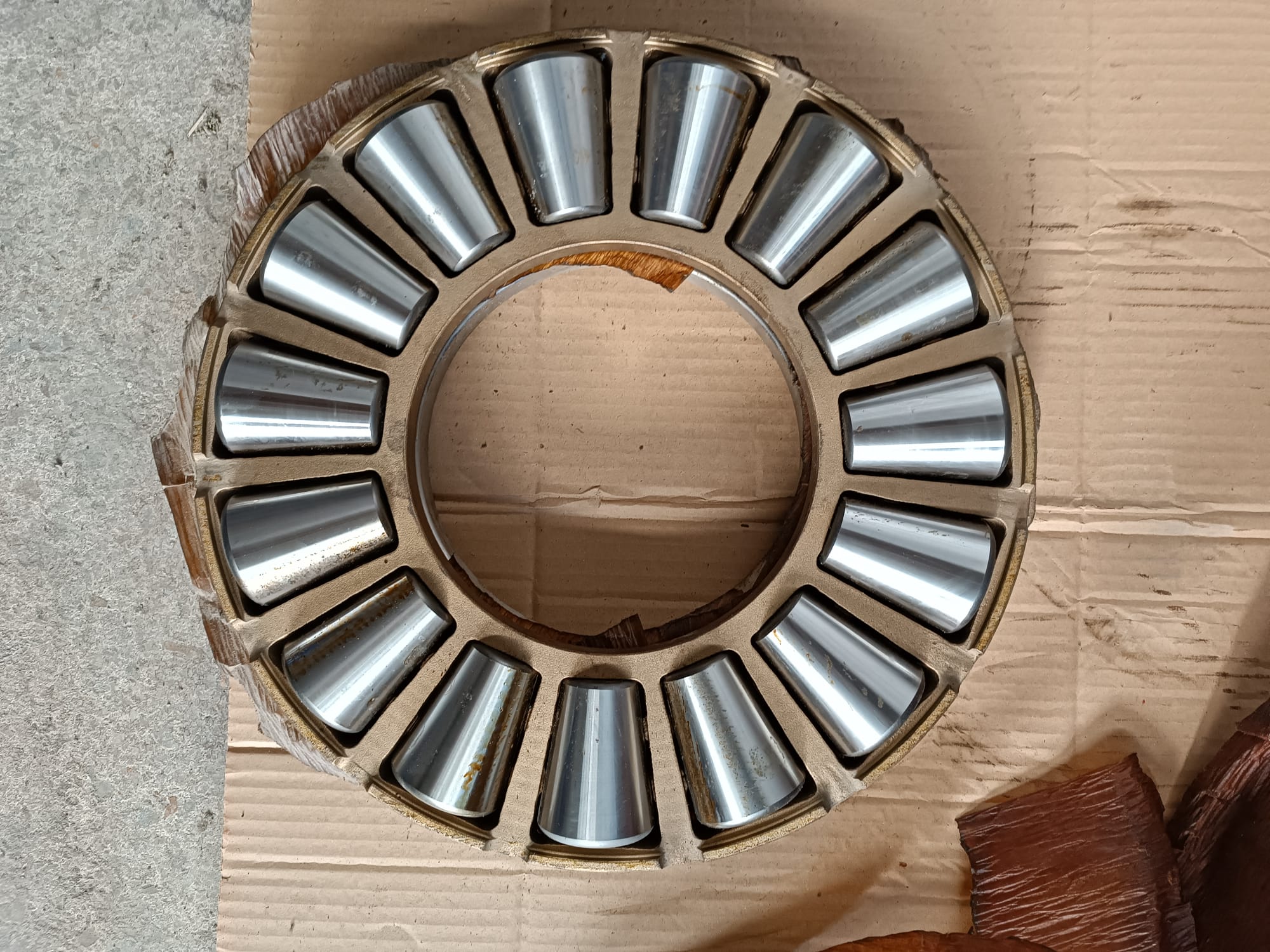 The construction machinery bearing warehouse 